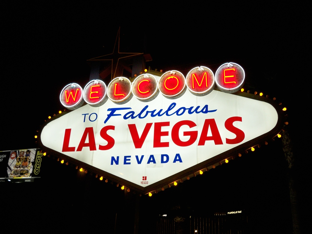 Las Vegas Welcome sign at night