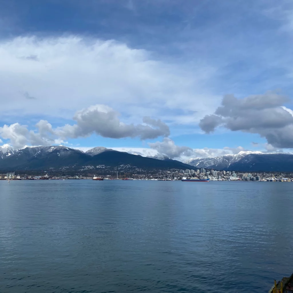 View of the ocean and mountains in Vancouver, BC