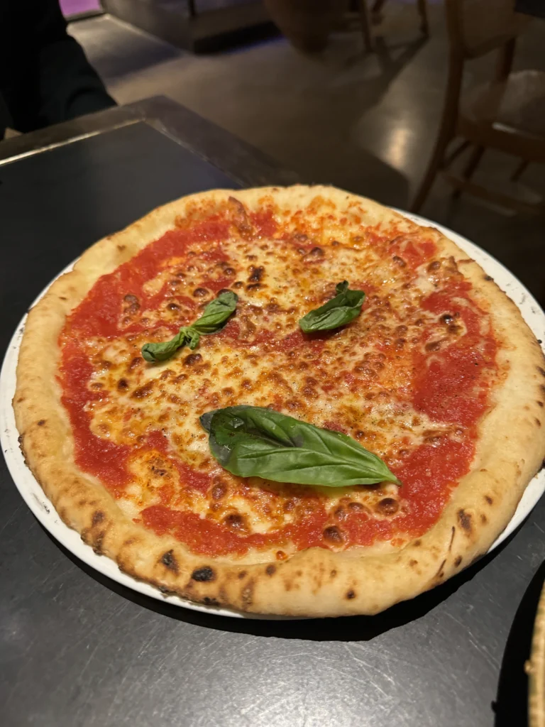 Pizza at Grosso Napoletano Senza Glutine in Sevilla, Spain