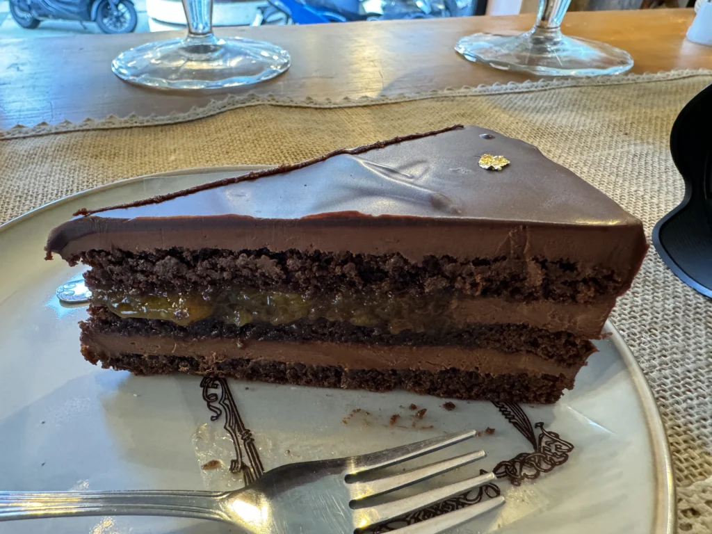 Sacher cake at Durazno y Chaja