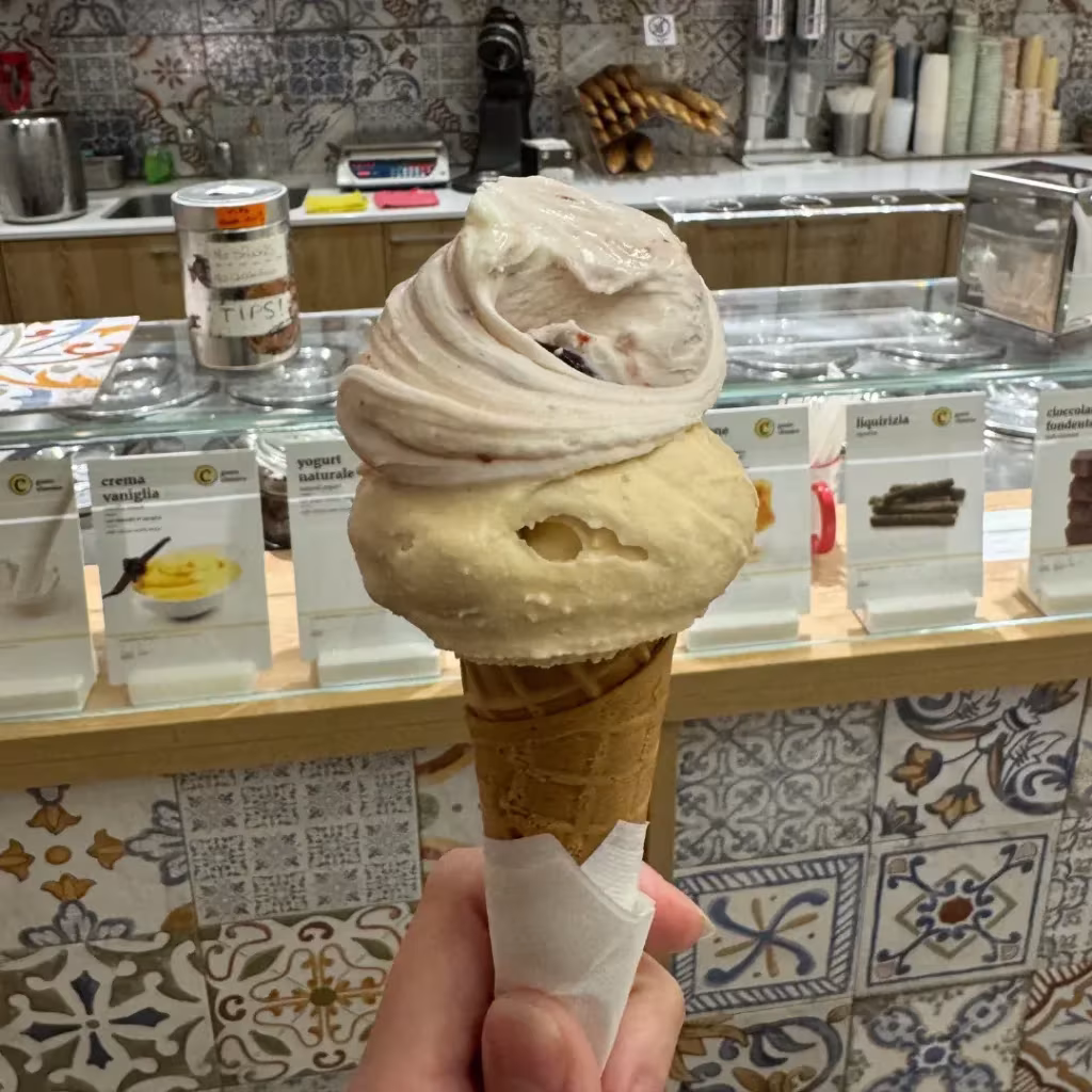 Gluten free gelato and cone in Como, Italy