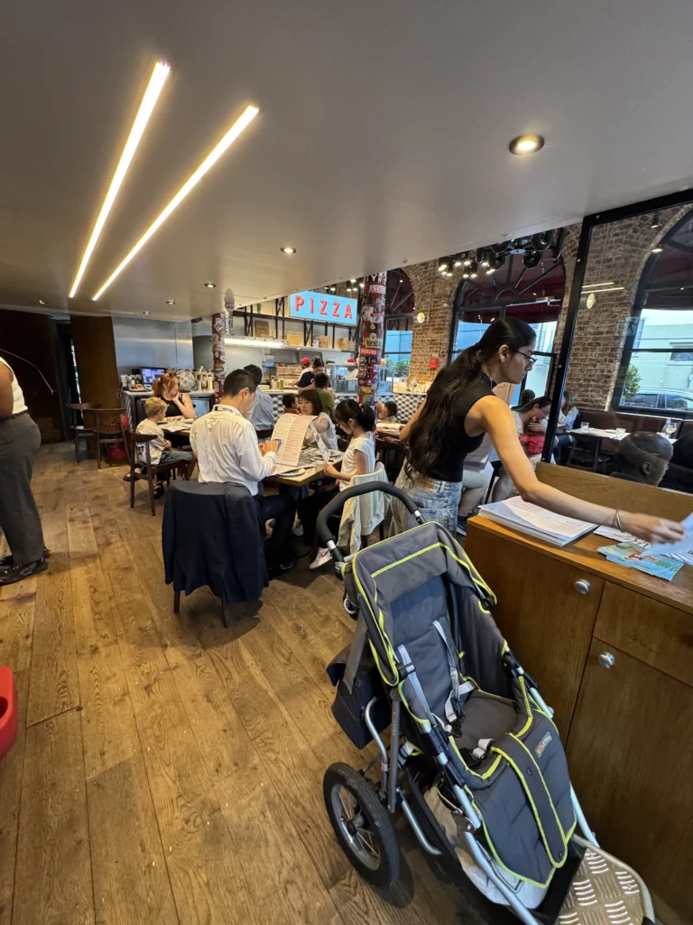 Santa Maria Pizzeria interior