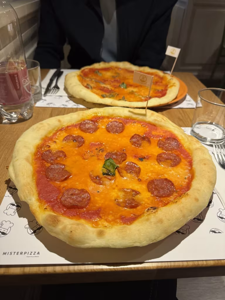 Gluten free pizza at Mister Pizza in Venice, Italy