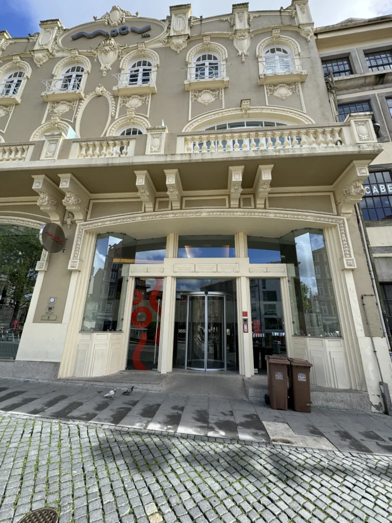 Hotel Moov Porto Centro