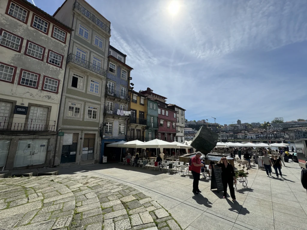 Praca da Ribeira in Porto, Portugal