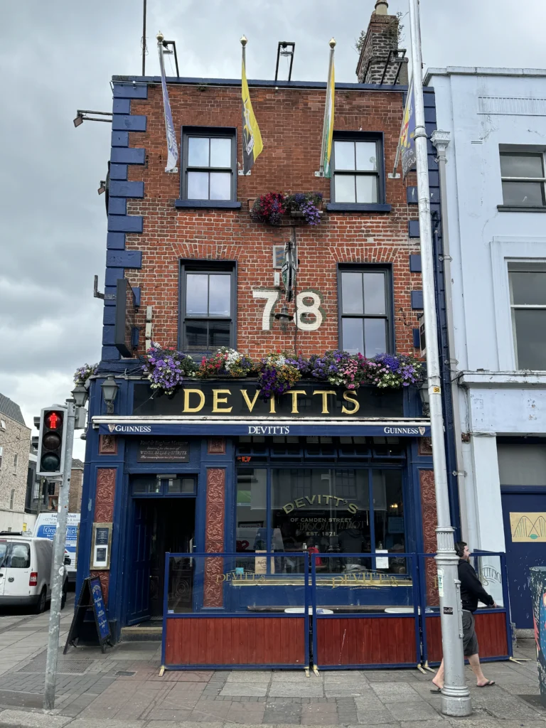 Devitt's Pub near Portobello neighbourhood, Dublin