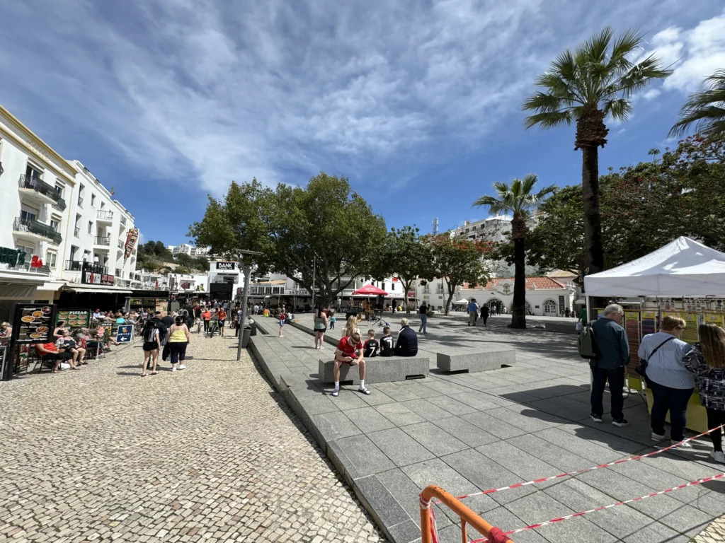 Largo Engenheiro Duarte Pacheco in Albufeira, Portugal